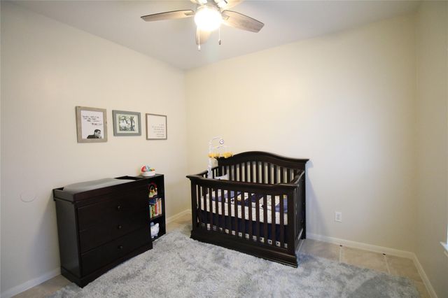 114 Chandler Ct, Sugar Land, TX 77479