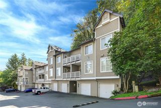 18505 SE Newport Way #C214, Issaquah, WA 98027