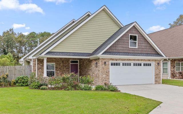 497 Candytuft Lane, Hixson, TN 37343