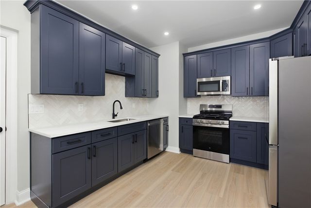 232 N Aiken Ave, Garfield, PA 15206