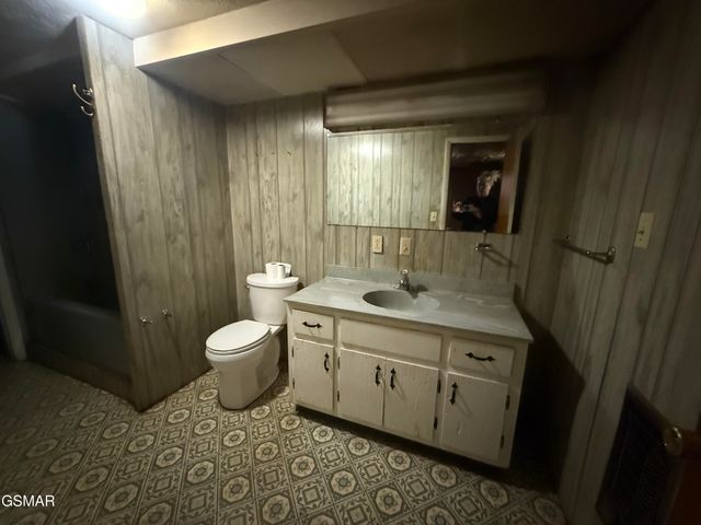 1342 Edwina-Bridgeport Road, Newport, TN 37821