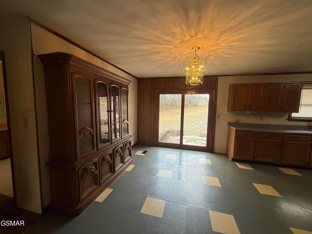 1342 Edwina-Bridgeport Road, Newport, TN 37821