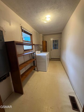 1342 Edwina-Bridgeport Road, Newport, TN 37821