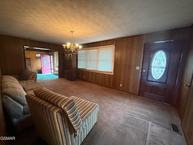 1342 Edwina-Bridgeport Road, Newport, TN 37821