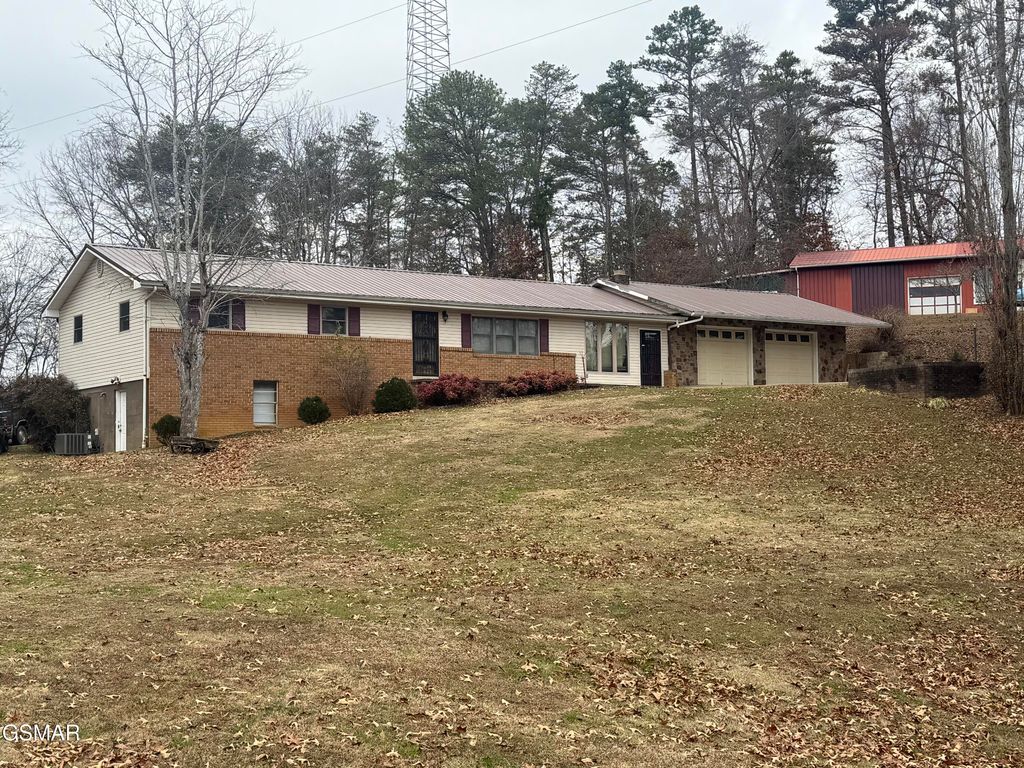 1342 Edwina-Bridgeport Road, Newport, TN 37821