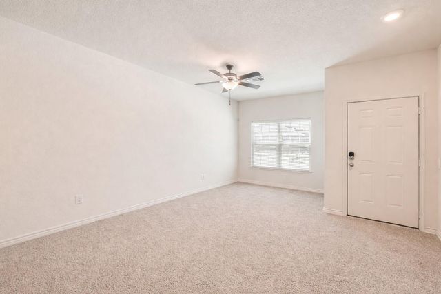 14513 Prairie Sod LN, Elgin, TX 78621