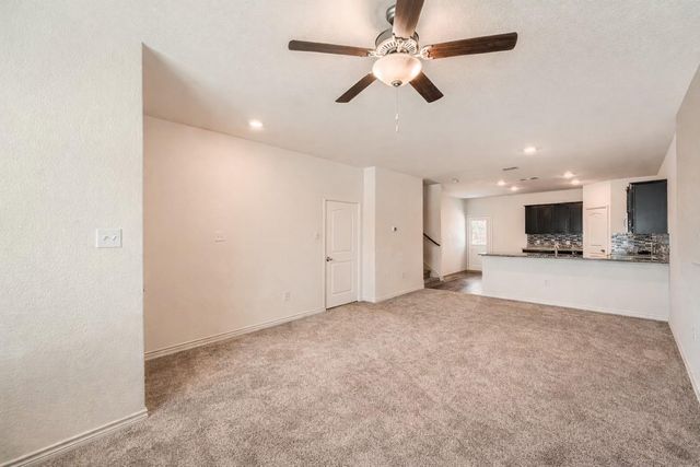 14513 Prairie Sod LN, Elgin, TX 78621