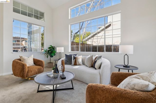 2004 Fries Ct, Martinez, CA 94553