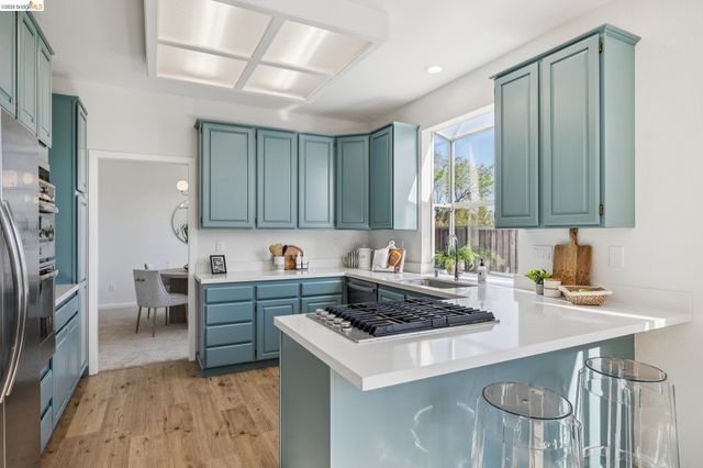 2004 Fries Ct, Martinez, CA 94553