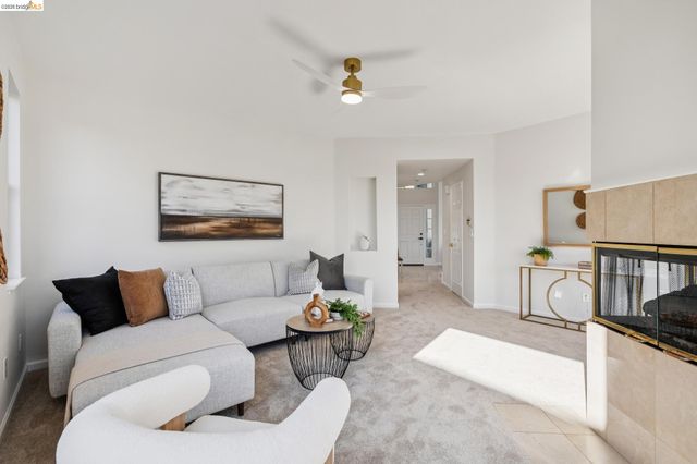 2004 Fries Ct, Martinez, CA 94553