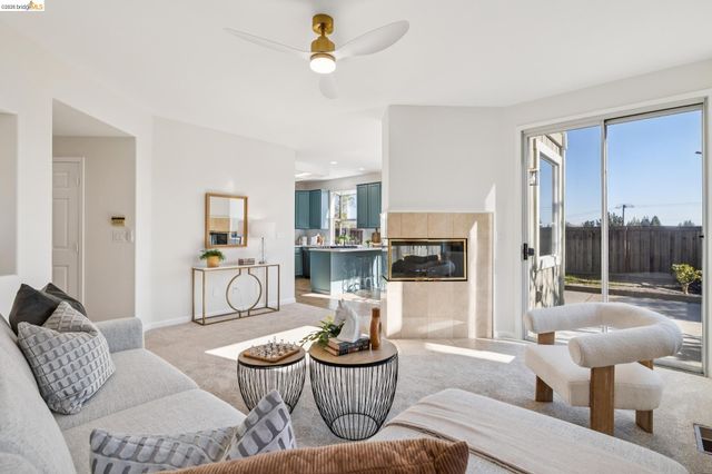 2004 Fries Ct, Martinez, CA 94553