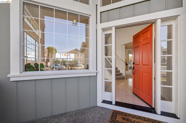 2004 Fries Ct, Martinez, CA 94553