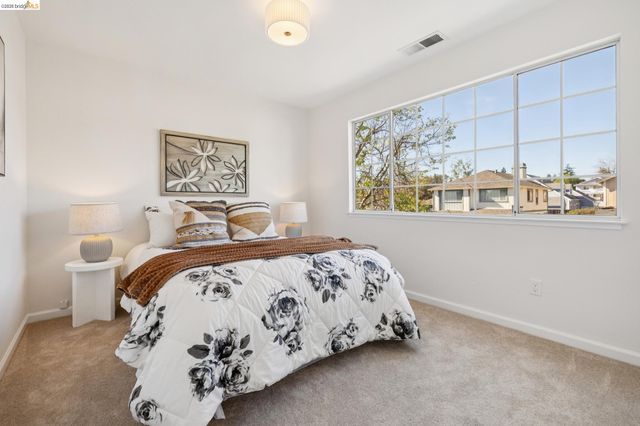 2004 Fries Ct, Martinez, CA 94553