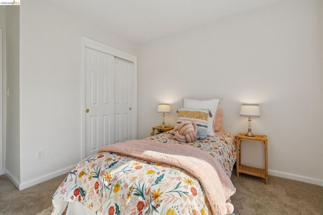 2004 Fries Ct, Martinez, CA 94553