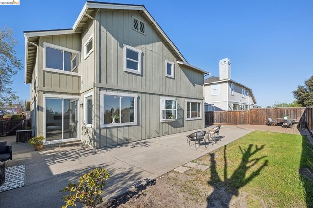 2004 Fries Ct, Martinez, CA 94553