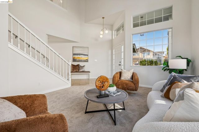 2004 Fries Ct, Martinez, CA 94553