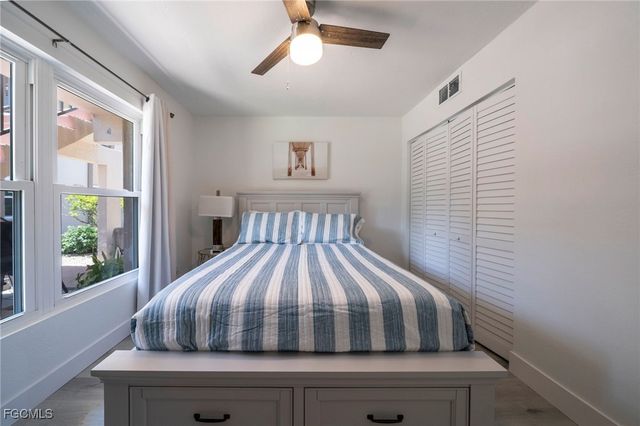 16881 Davis RD 716, Fort Myers, FL 33908