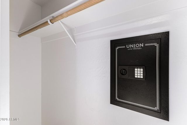 485 E QUEEN CREEK Drive, Queen Valley, AZ 85118