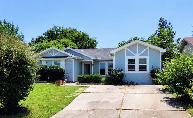 1718 Gentle Wind Drive, Arlington, TX 76018