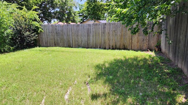 1718 Gentle Wind Drive, Arlington, TX 76018