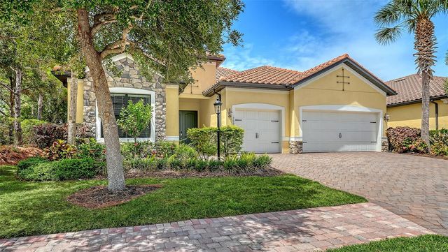 7005 WHITTLEBURY TRAIL, Lakewood Ranch, FL 34202