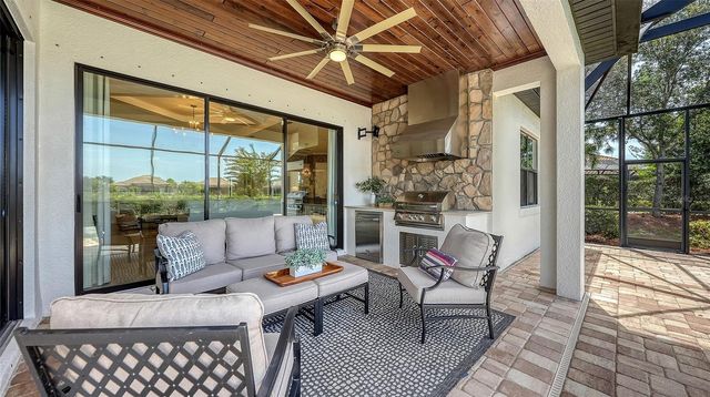 7005 WHITTLEBURY TRAIL, Lakewood Ranch, FL 34202