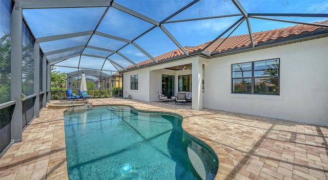 7005 WHITTLEBURY TRAIL, Lakewood Ranch, FL 34202