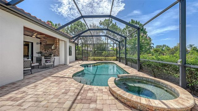 7005 WHITTLEBURY TRAIL, Lakewood Ranch, FL 34202