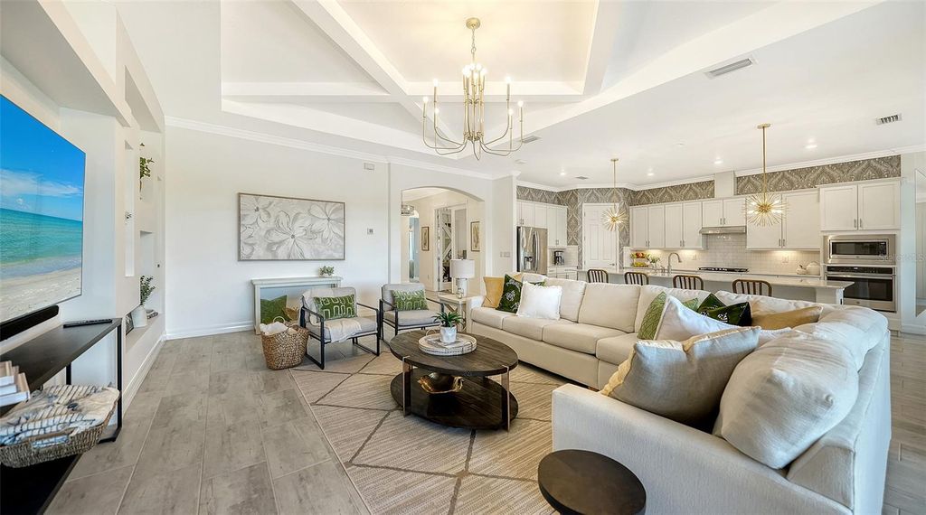 Image 12 of property listing at 7005 WHITTLEBURY TRAIL, Lakewood Ranch, FL 34202
