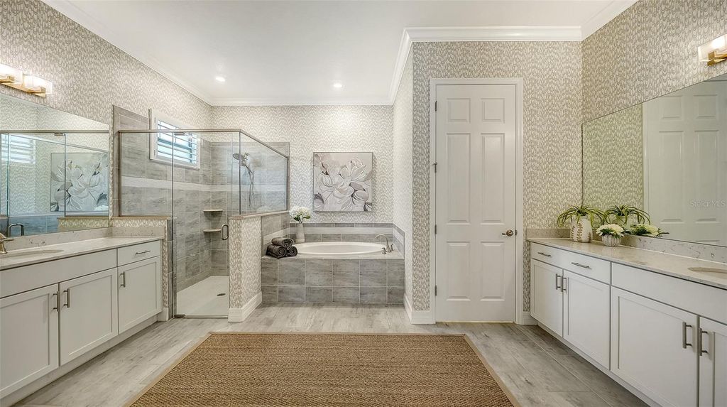 Image 28 of property listing at 7005 WHITTLEBURY TRAIL, Lakewood Ranch, FL 34202