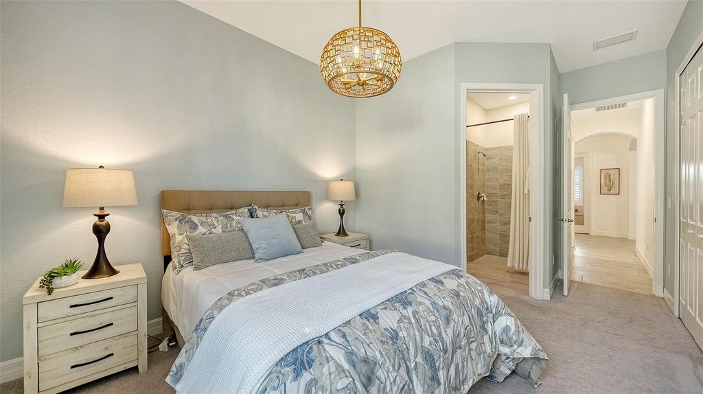 Image 34 of property listing at 7005 WHITTLEBURY TRAIL, Lakewood Ranch, FL 34202