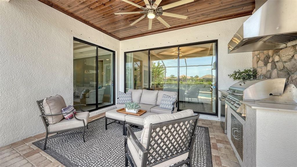 Image 42 of property listing at 7005 WHITTLEBURY TRAIL, Lakewood Ranch, FL 34202