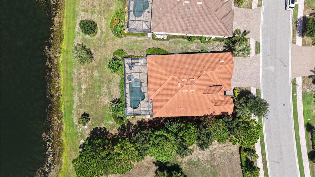 Image 56 of property listing at 7005 WHITTLEBURY TRAIL, Lakewood Ranch, FL 34202