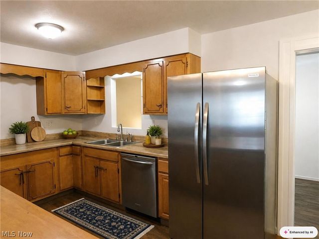3040 E Spencer Circle, Geneva, OH 44041