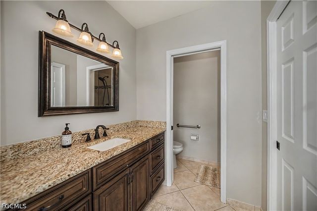 4544 SE 5th PL 207, Cape Coral, FL 33904