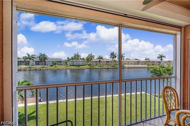 4544 SE 5th PL 207, Cape Coral, FL 33904
