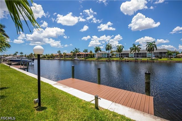 4544 SE 5th PL 207, Cape Coral, FL 33904