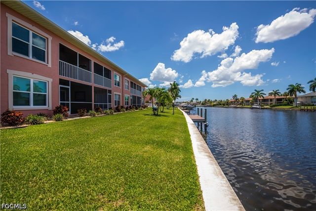 4544 SE 5th PL 207, Cape Coral, FL 33904
