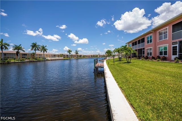 4544 SE 5th PL 207, Cape Coral, FL 33904