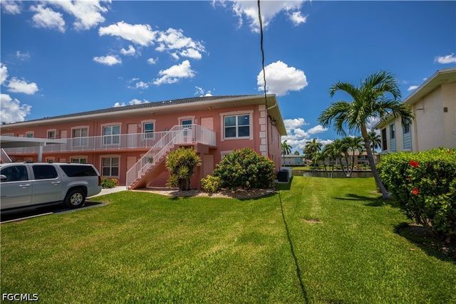 4544 SE 5th PL 207, Cape Coral, FL 33904