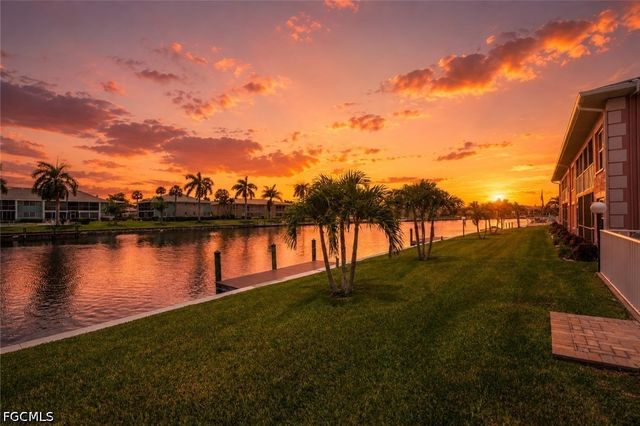 4544 SE 5th PL 207, Cape Coral, FL 33904
