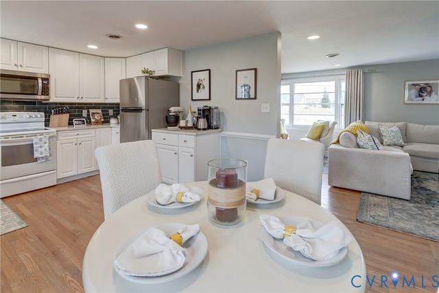 1496 Hockett Rd, Manakin Sabot, VA 23103