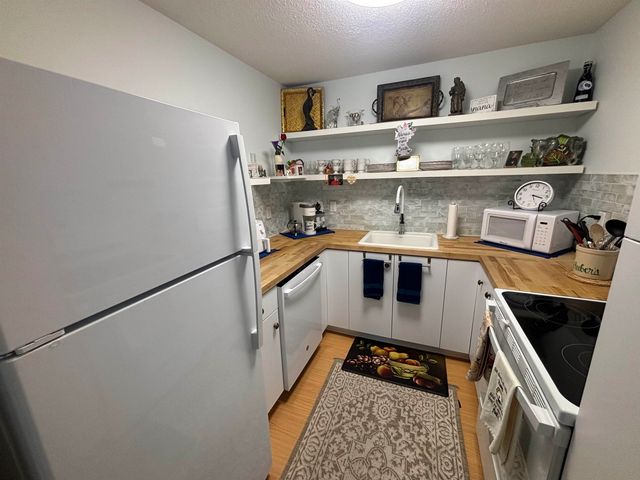 5001 Little River Rd Apt E108, Myrtle Beach, SC 29579