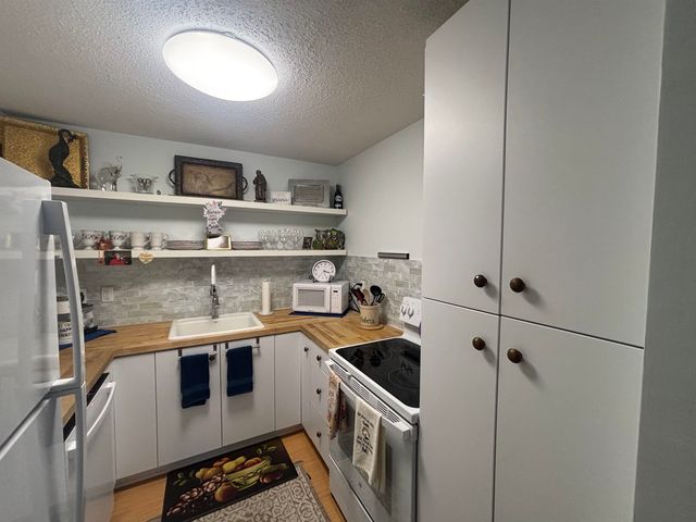 5001 Little River Rd Apt E108, Myrtle Beach, SC 29579
