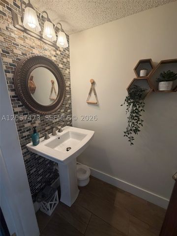 128 Riviera Cir 128, Weston, FL 33326