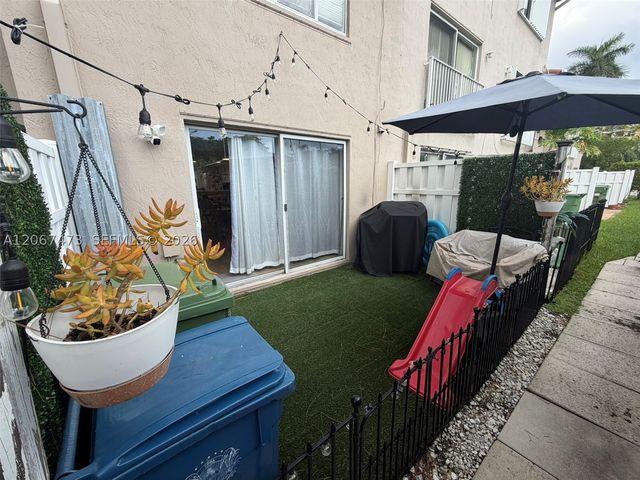 128 Riviera Cir 128, Weston, FL 33326