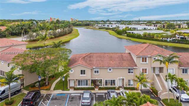 128 Riviera Cir 128, Weston, FL 33326