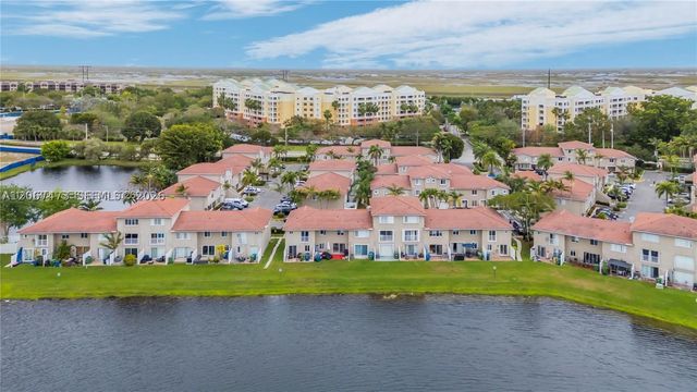 128 Riviera Cir 128, Weston, FL 33326