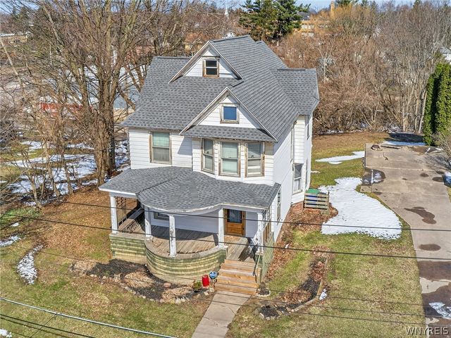 21 Maple Avenue, Yates, NY 14098