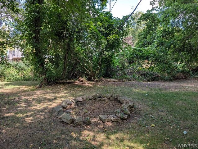 21 Maple Avenue, Yates, NY 14098